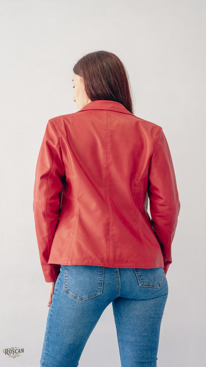 Giacca donna in pelle rossa con tasche frontali