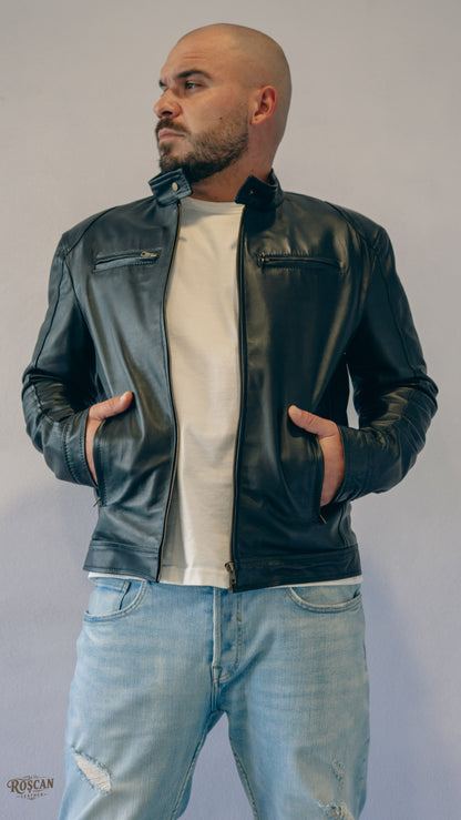 Giacca uomo in pelle nera con zip e spalle trapuntate